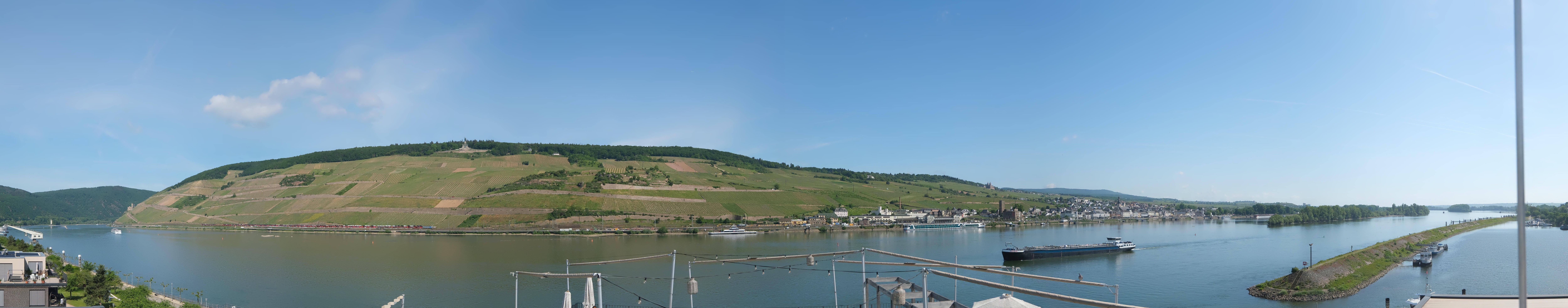 Archived image Webcam Bingen - Hotel Papa Rhein