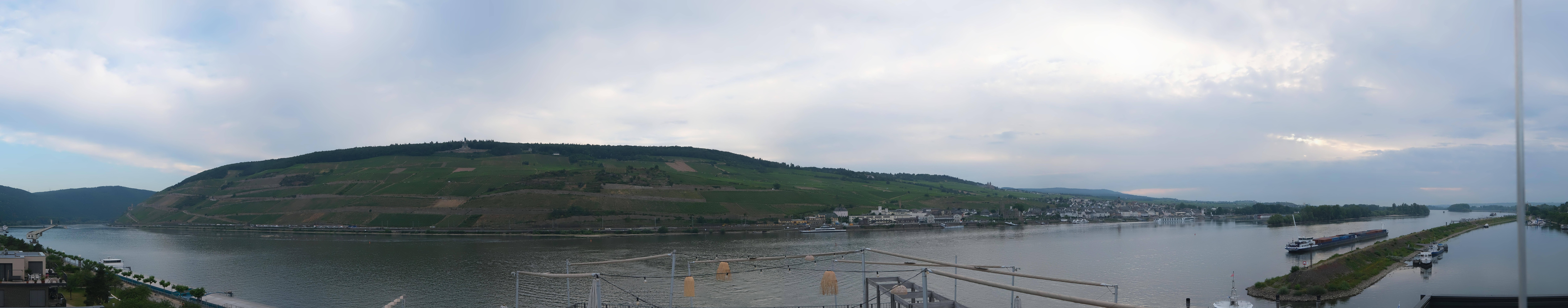 Archived image Webcam Bingen - Hotel Papa Rhein