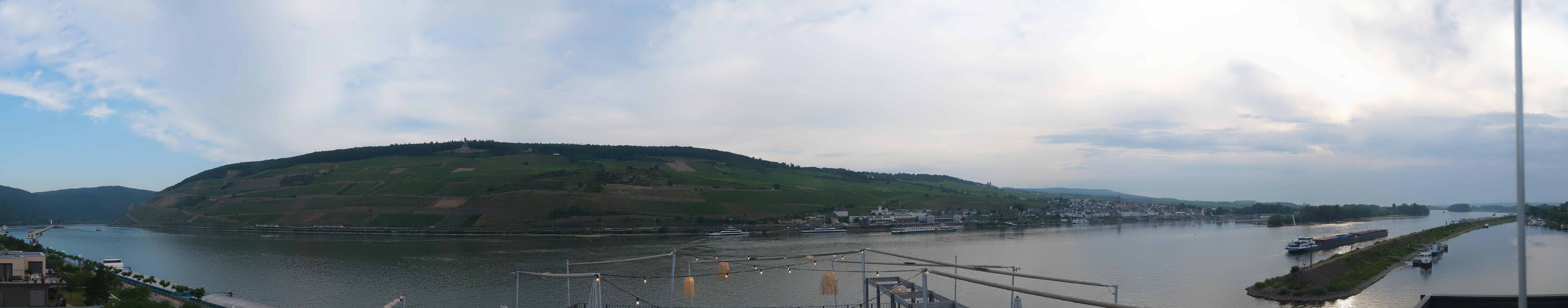 Archived image Webcam Bingen - Hotel Papa Rhein