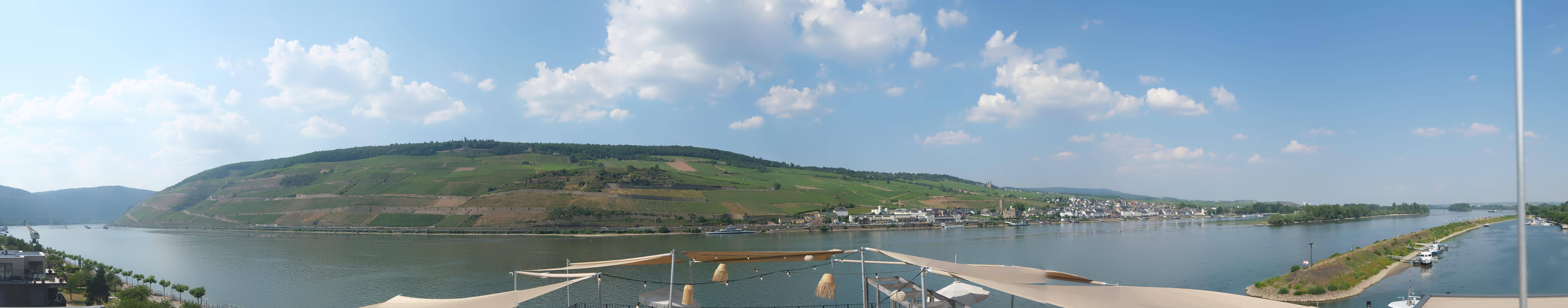 Archived image Webcam Bingen - Hotel Papa Rhein