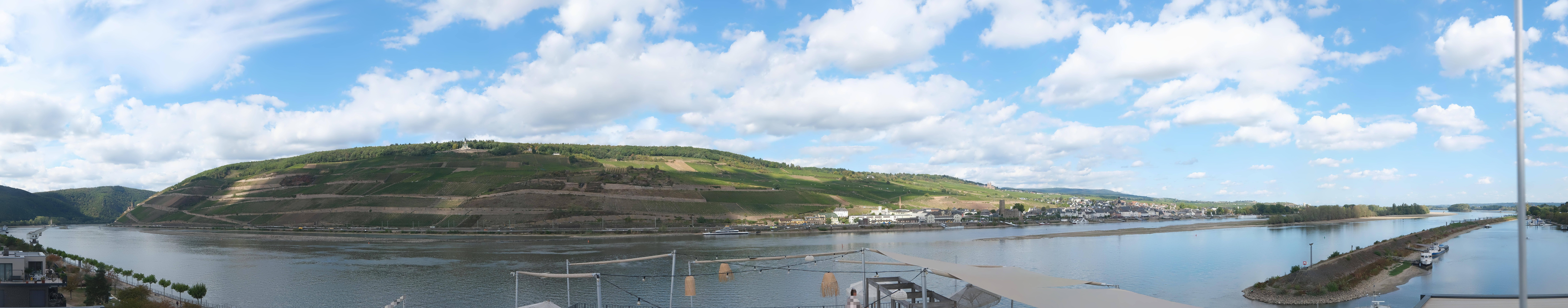 Archived image Webcam Bingen - Hotel Papa Rhein