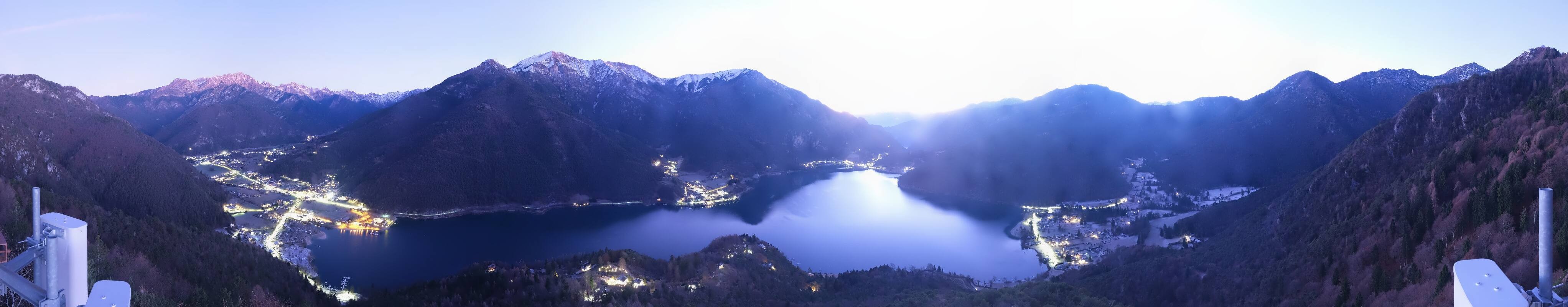 Archiv Foto Webcam Valle di Ledro - Blick auf den Ledrosee