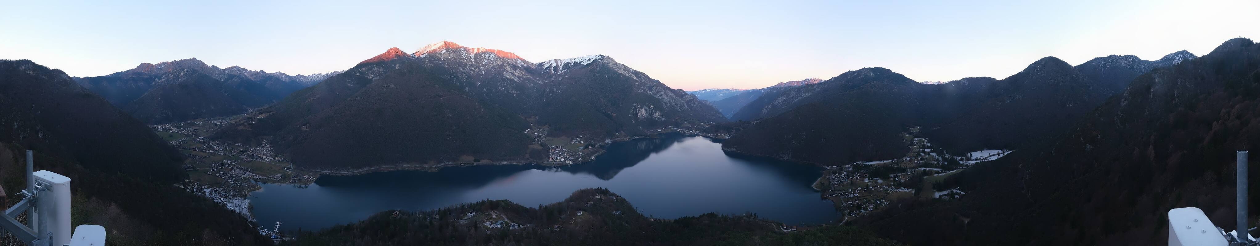 Archiv Foto Webcam Valle di Ledro - Blick auf den Ledrosee