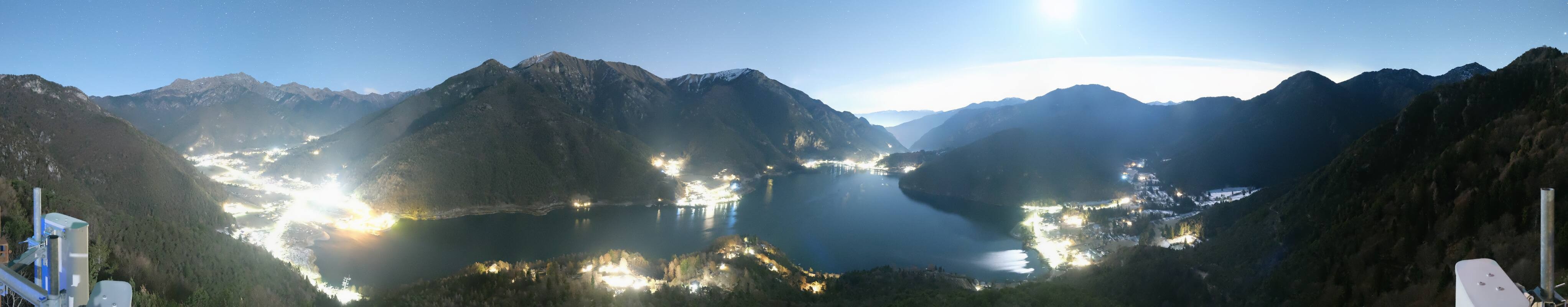 Archiv Foto Webcam Valle di Ledro - Blick auf den Ledrosee