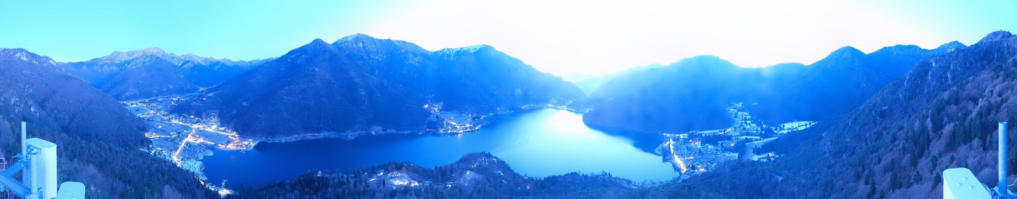 Archiv Foto Webcam Valle di Ledro - Blick auf den Ledrosee
