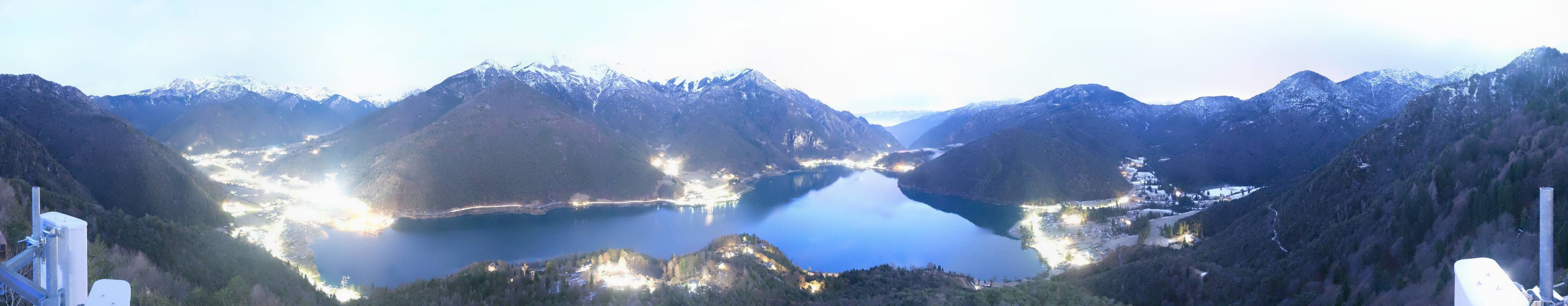 Archiv Foto Webcam Valle di Ledro - Blick auf den Ledrosee
