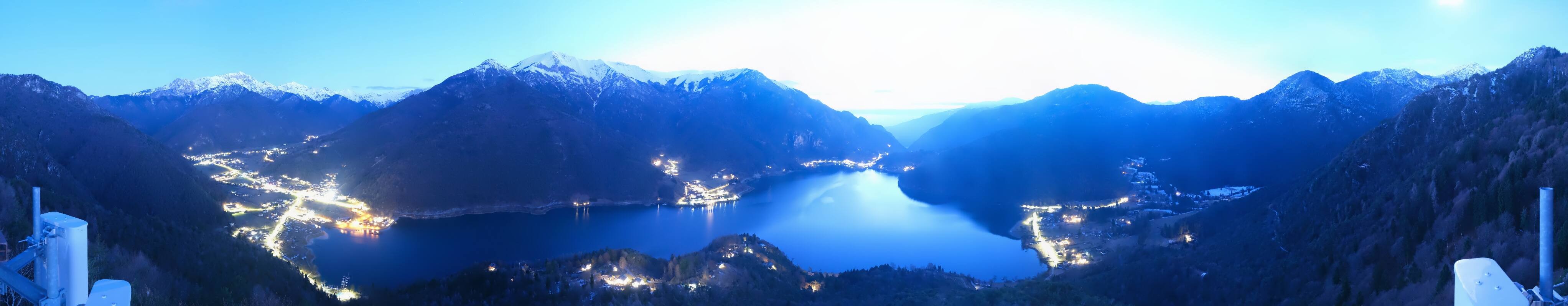 Archiv Foto Webcam Valle di Ledro - Blick auf den Ledrosee