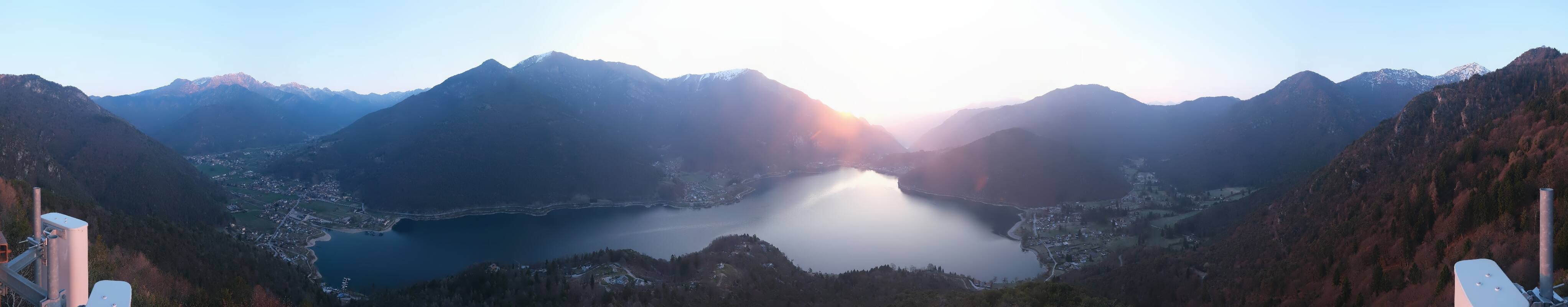 Archived image Webcam Valle di Ledro - Lago di Ledro