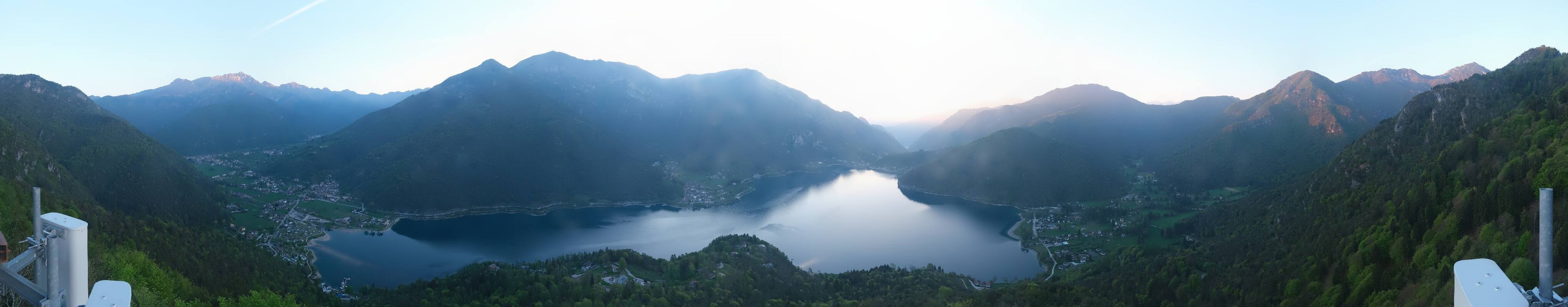 Archiv Foto Webcam Valle di Ledro - Blick auf den Ledrosee