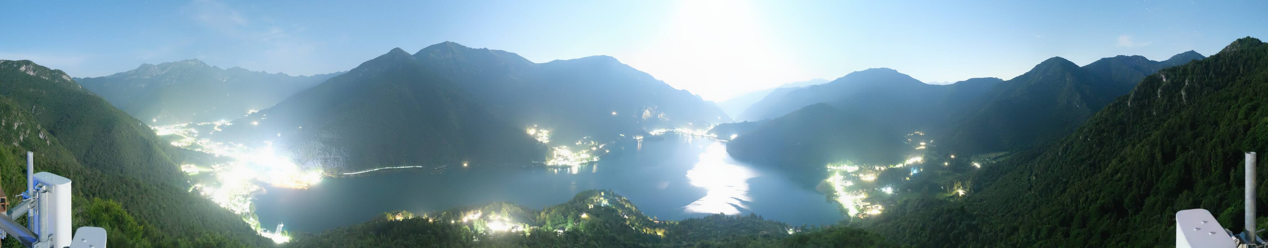 Archived image Webcam Valle di Ledro - Lago di Ledro