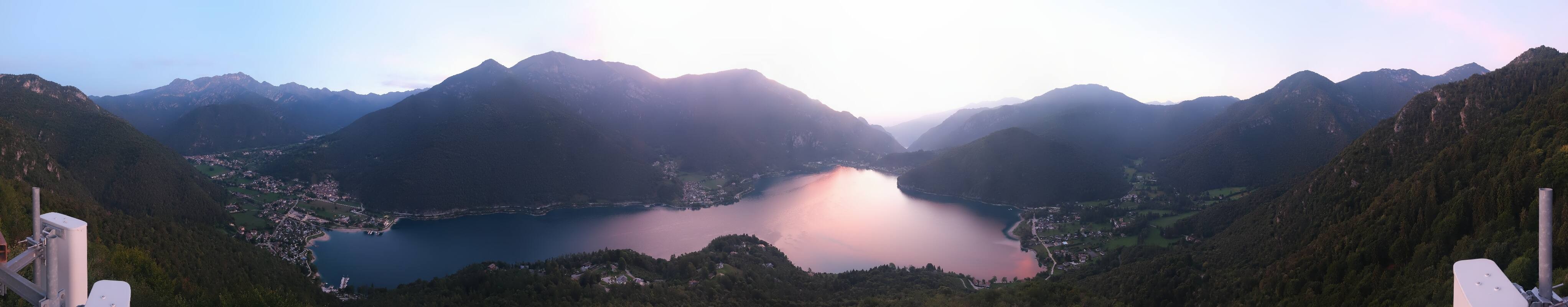 Archiv Foto Webcam Valle di Ledro - Blick auf den Ledrosee