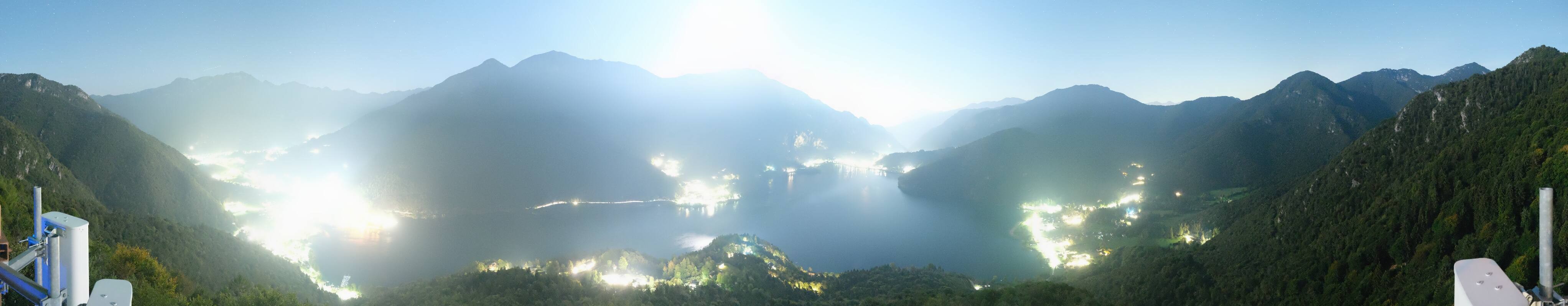 Archived image Webcam Valle di Ledro - Lago di Ledro