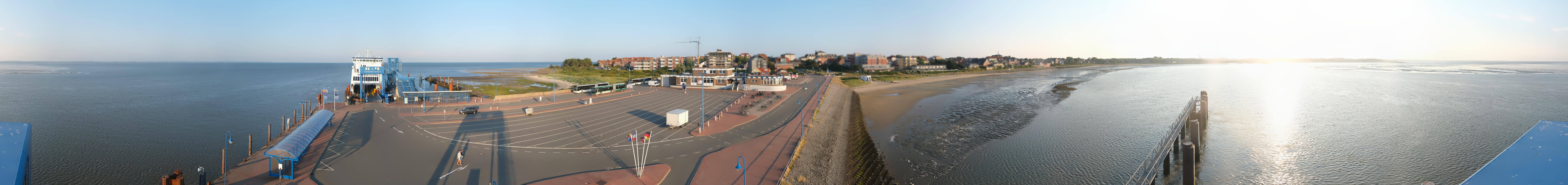 Archived image Webcam Amrum Island - Ferry dock Wittdün