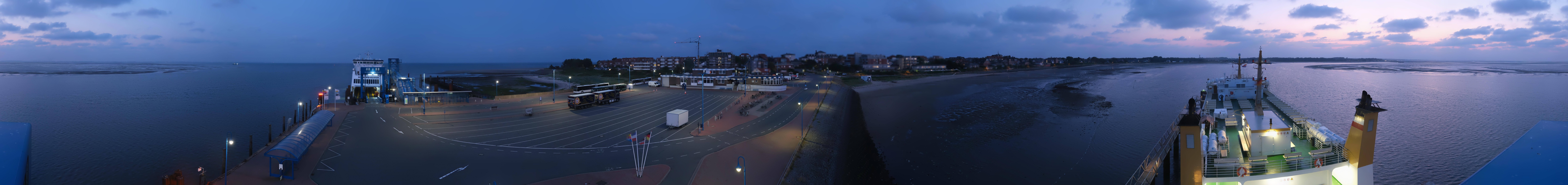 Archived image Webcam Amrum Island - Ferry dock Wittdün