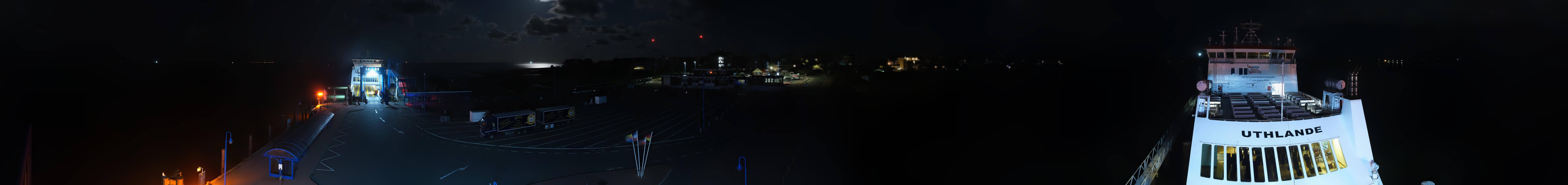 Archived image Webcam Amrum Island - Ferry dock Wittdün