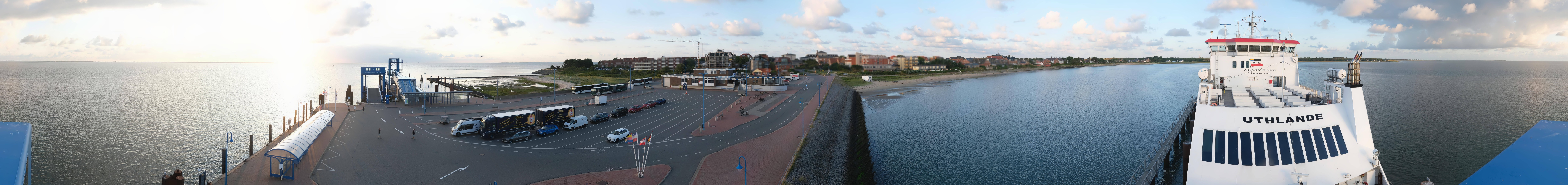 Archived image Webcam Amrum Island - Ferry dock Wittdün