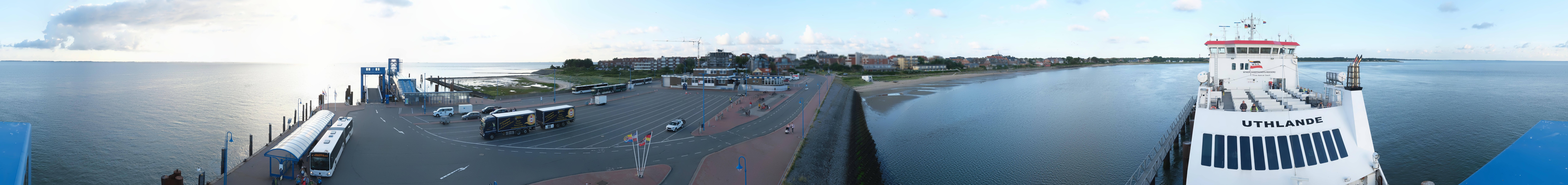 Archived image Webcam Amrum Island - Ferry dock Wittdün