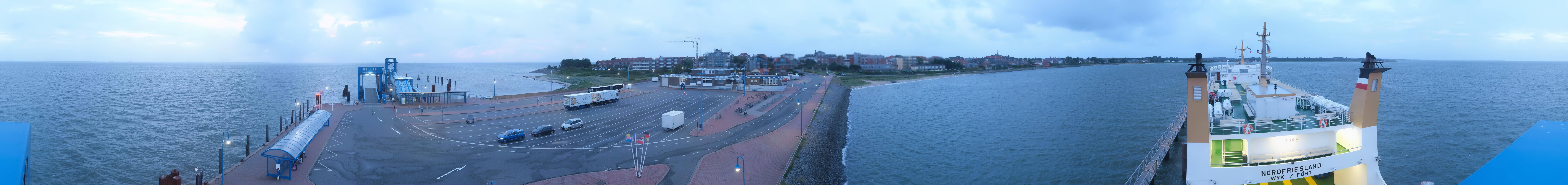 Archived image Webcam Amrum Island - Ferry dock Wittdün