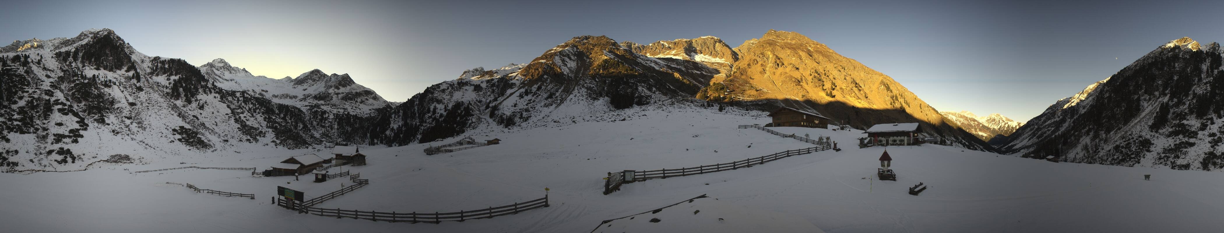 Archiv Foto Webcam Oberiss Alm im Stubaier Oberbergtal