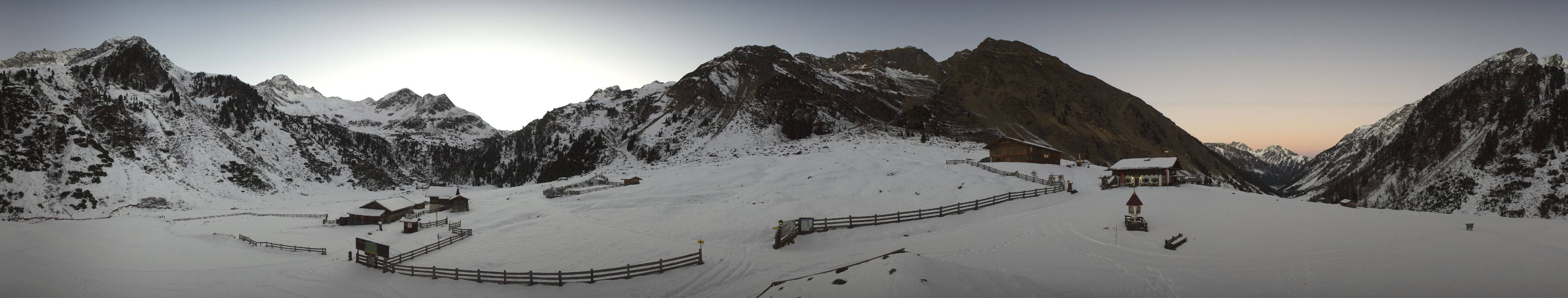 Archiv Foto Webcam Oberiss Alm im Stubaier Oberbergtal