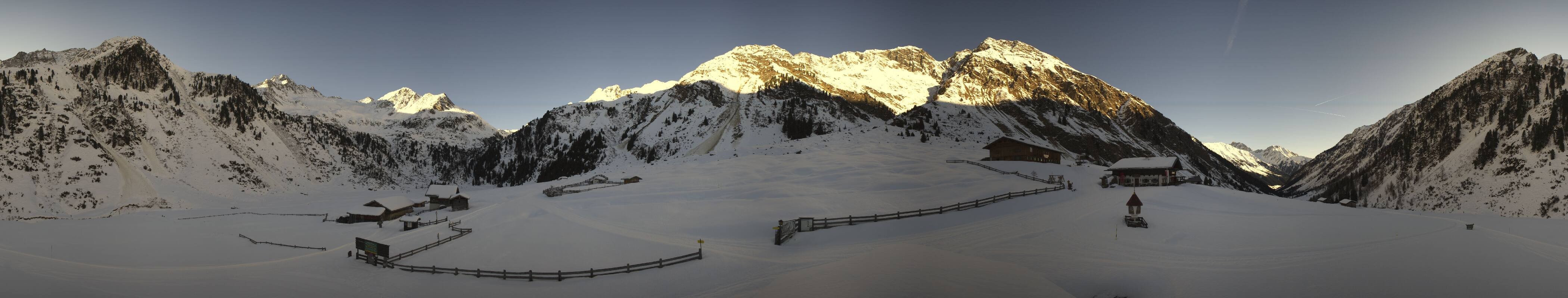 Archived image Webcam Stubai Oberberg valley - Oberiss Alm