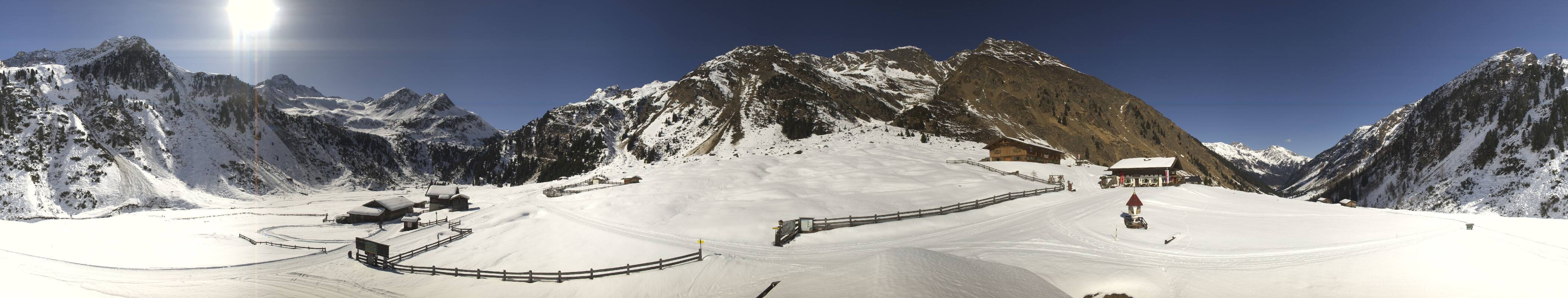 Archived image Webcam Stubai Oberberg valley - Oberiss Alm