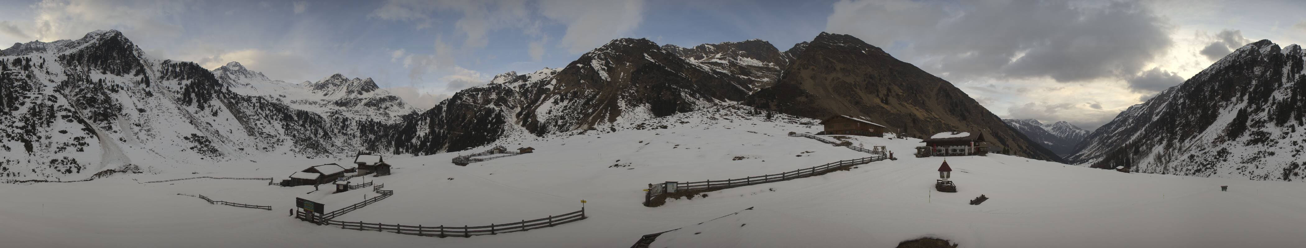 Archived image Webcam Stubai Oberberg valley - Oberiss Alm