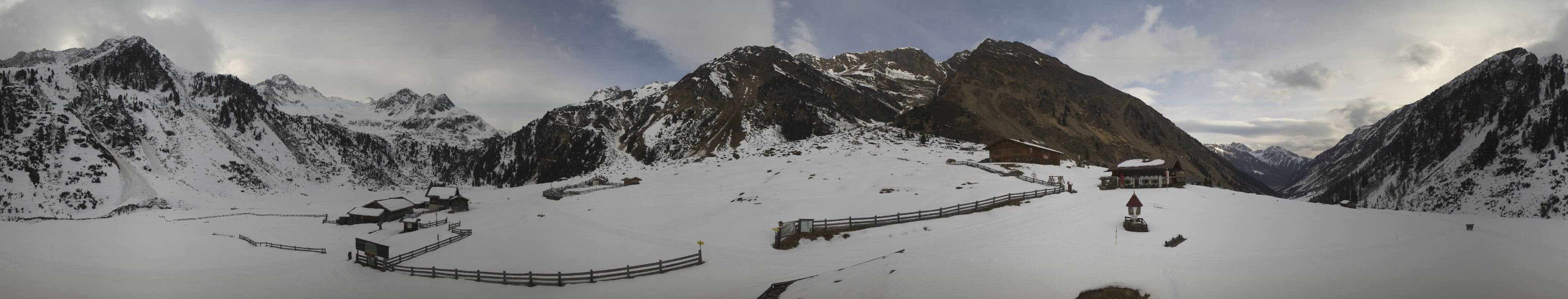 Archived image Webcam Stubai Oberberg valley - Oberiss Alm
