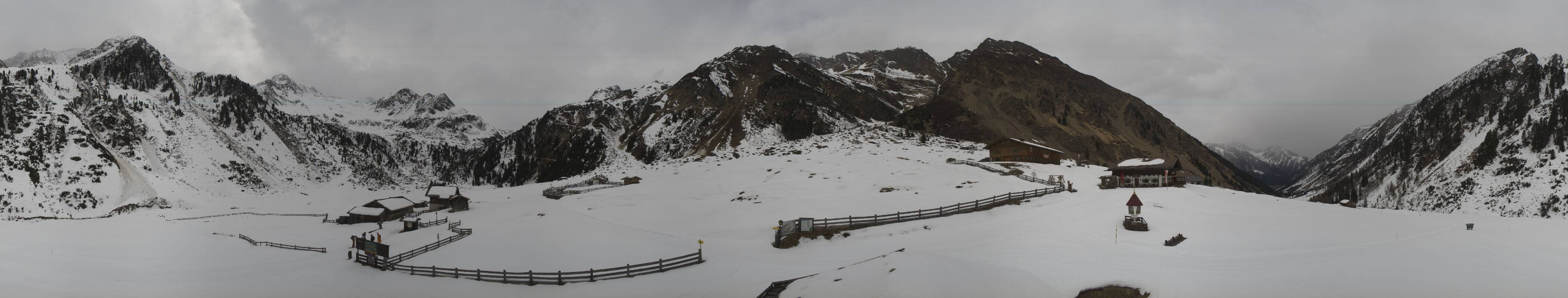 Archived image Webcam Stubai Oberberg valley - Oberiss Alm