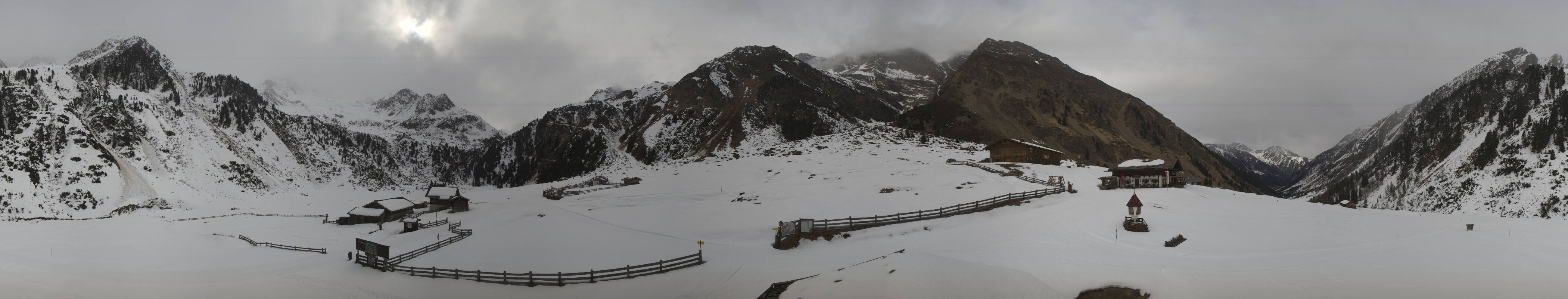 Archived image Webcam Stubai Oberberg valley - Oberiss Alm