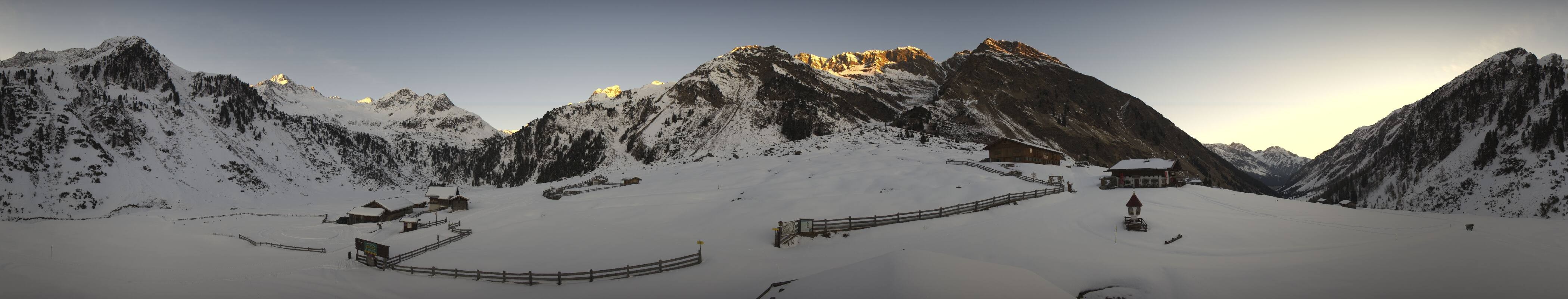 Archiv Foto Webcam Oberiss Alm im Stubaier Oberbergtal