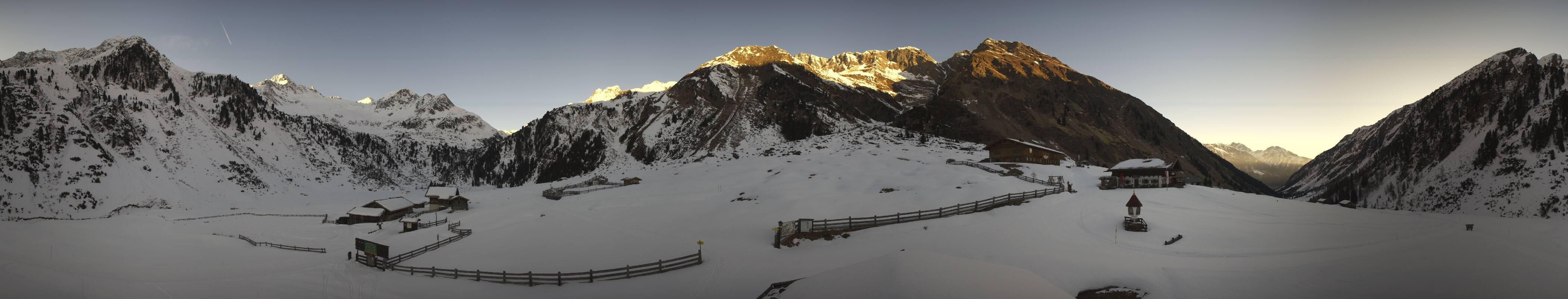 Archived image Webcam Stubai Oberberg valley - Oberiss Alm