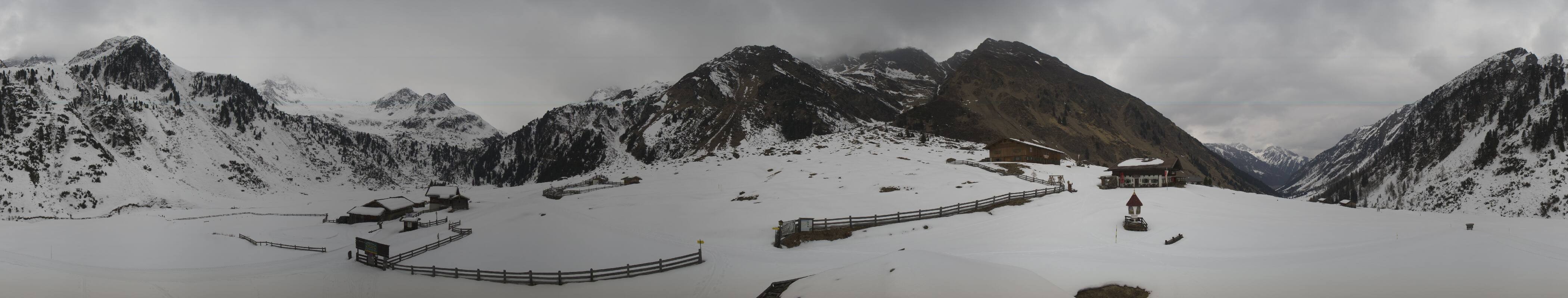 Archiv Foto Webcam Oberiss Alm im Stubaier Oberbergtal