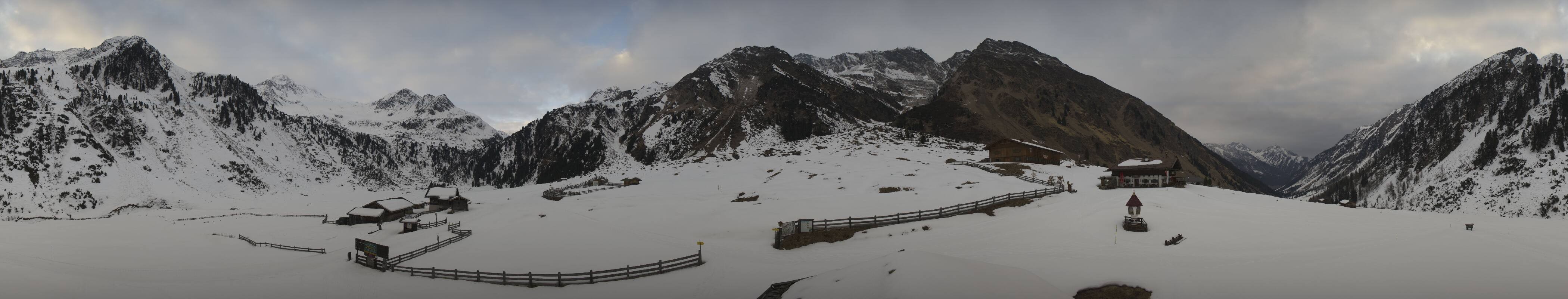 Archiv Foto Webcam Oberiss Alm im Stubaier Oberbergtal