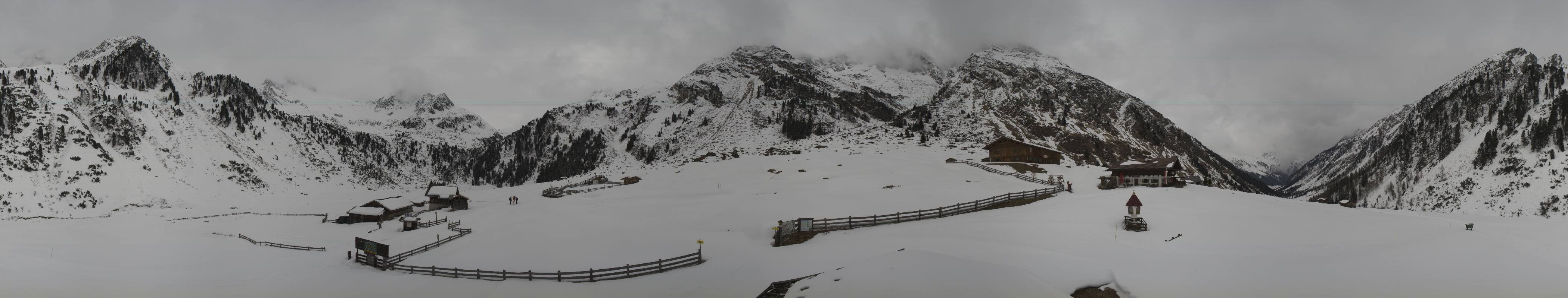 Archiv Foto Webcam Oberiss Alm im Stubaier Oberbergtal