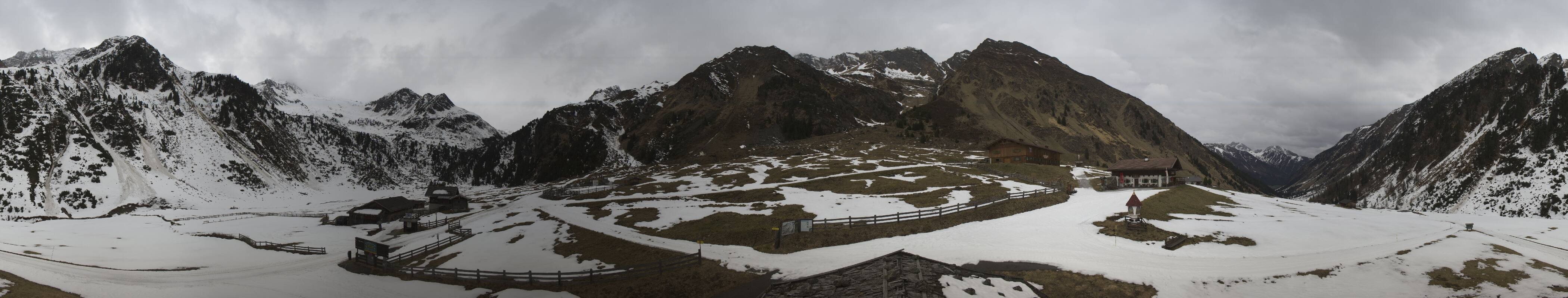 Archiv Foto Webcam Oberiss Alm im Stubaier Oberbergtal