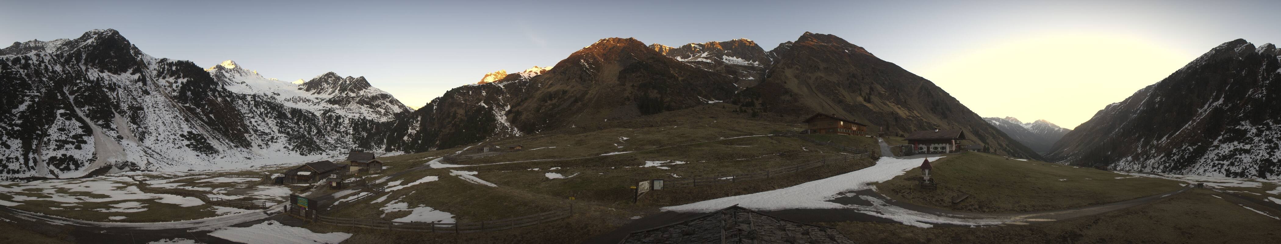 Archiv Foto Webcam Oberiss Alm im Stubaier Oberbergtal