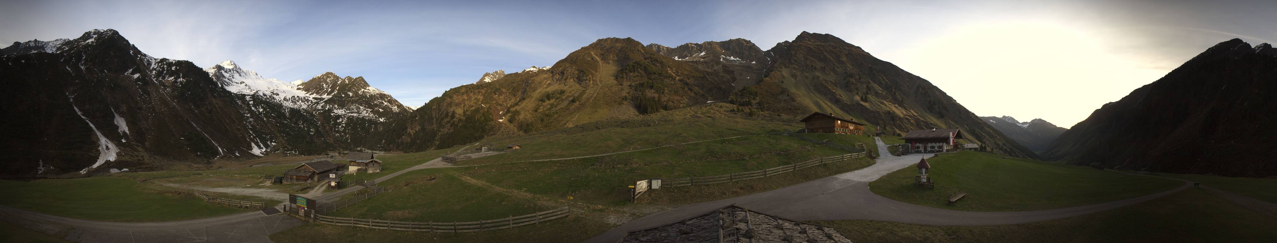 Archiv Foto Webcam Oberiss Alm im Stubaier Oberbergtal
