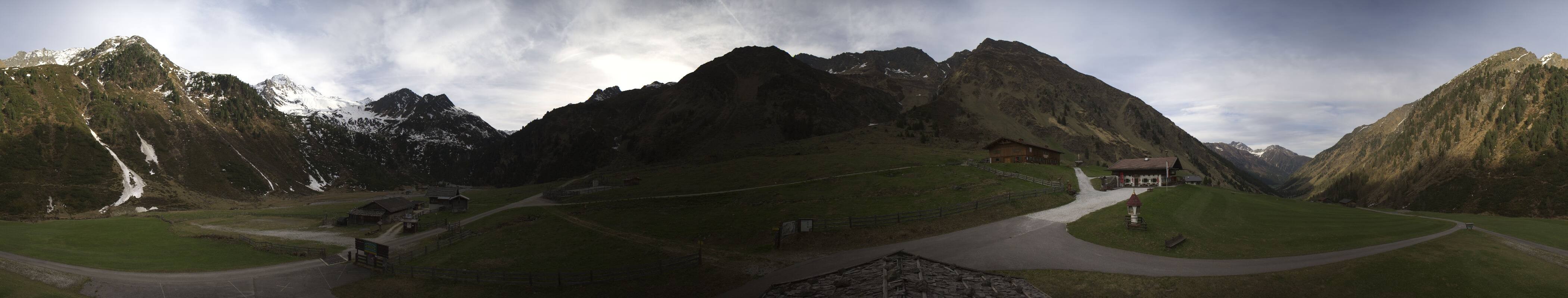 Archiv Foto Webcam Oberiss Alm im Stubaier Oberbergtal