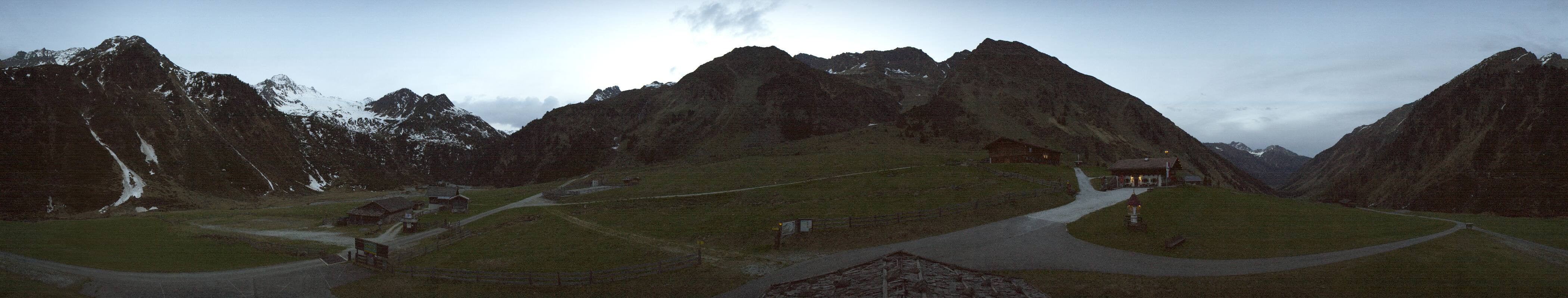 Archiv Foto Webcam Oberiss Alm im Stubaier Oberbergtal