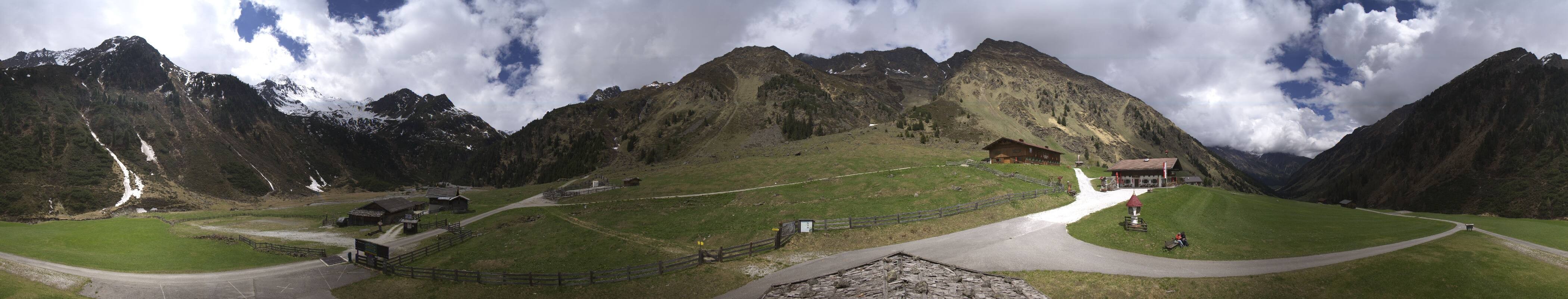 Archiv Foto Webcam Oberiss Alm im Stubaier Oberbergtal