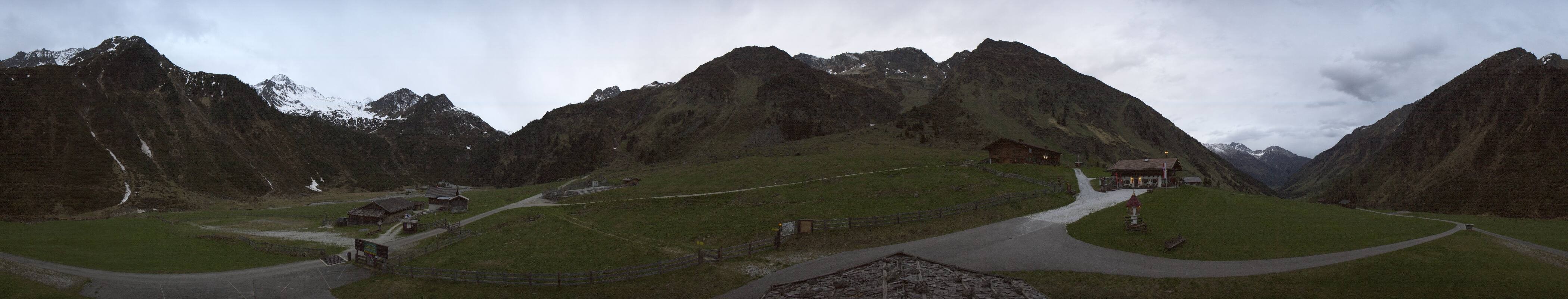 Archiv Foto Webcam Oberiss Alm im Stubaier Oberbergtal