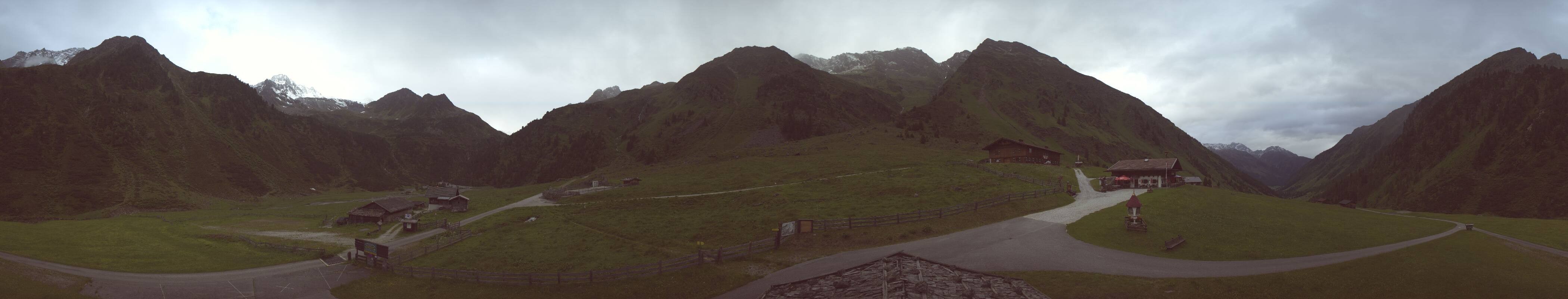 Archived image Webcam Stubai Oberberg valley - Oberiss Alm