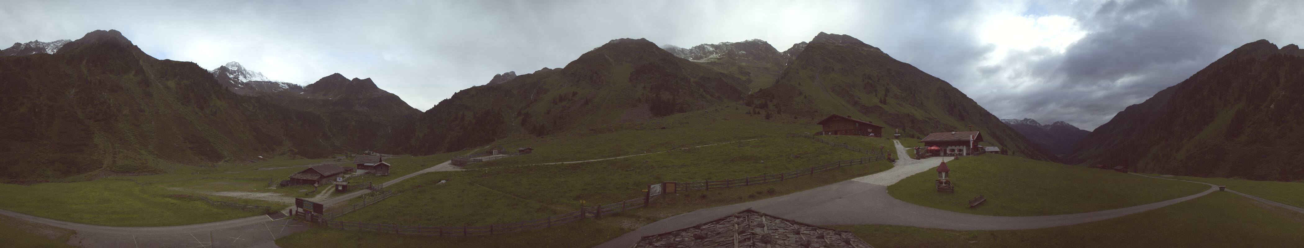 Archived image Webcam Stubai Oberberg valley - Oberiss Alm