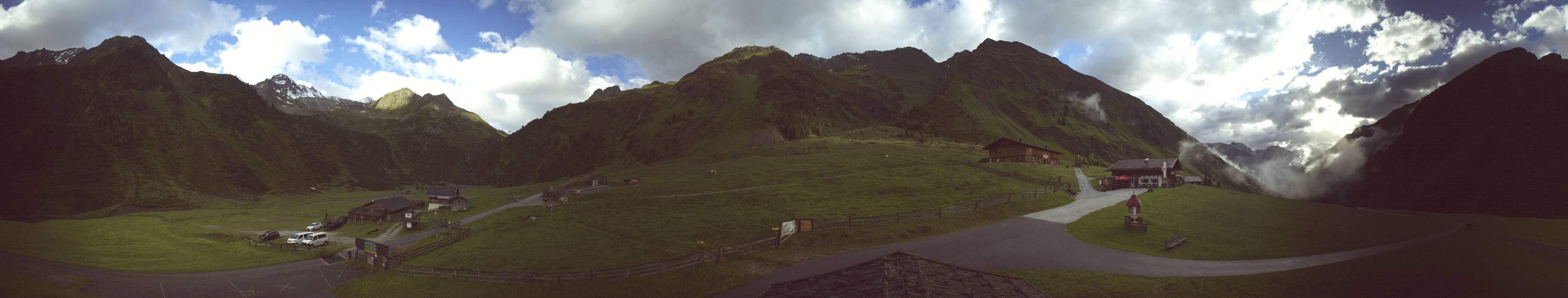 Archived image Webcam Stubai Oberberg valley - Oberiss Alm
