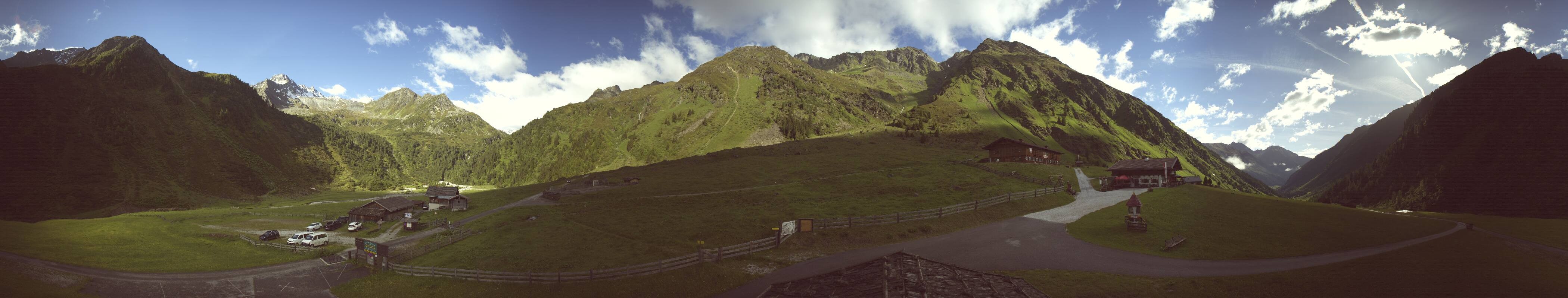 Archived image Webcam Stubai Oberberg valley - Oberiss Alm