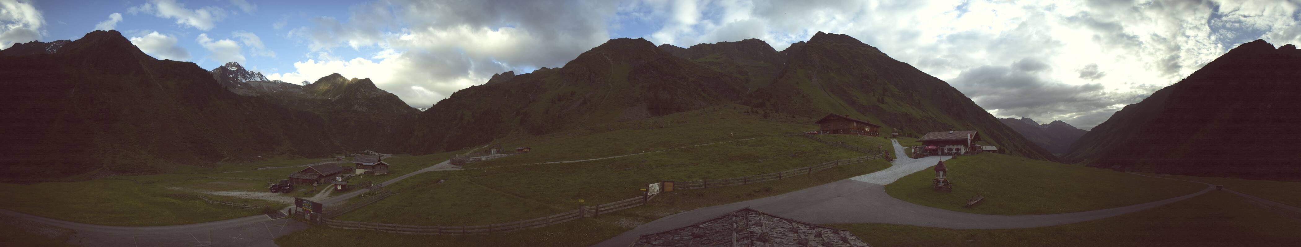 Archiv Foto Webcam Oberiss Alm im Stubaier Oberbergtal
