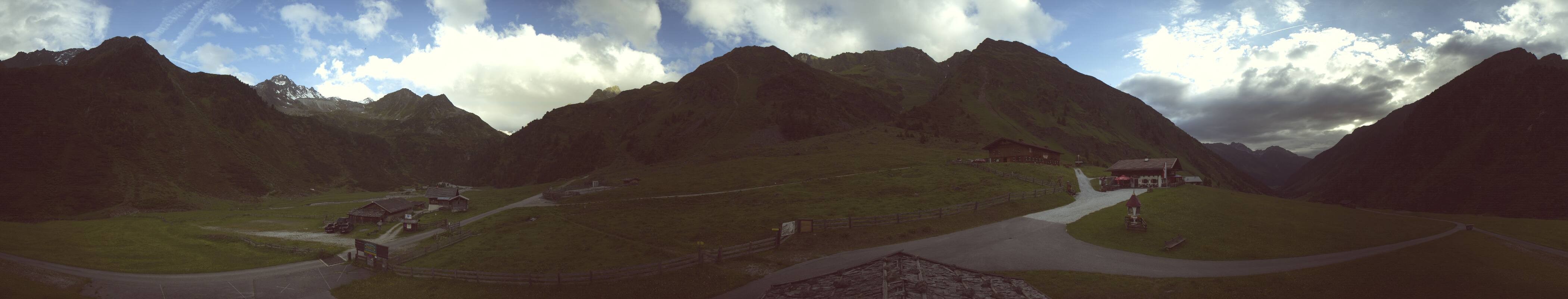 Archiv Foto Webcam Oberiss Alm im Stubaier Oberbergtal