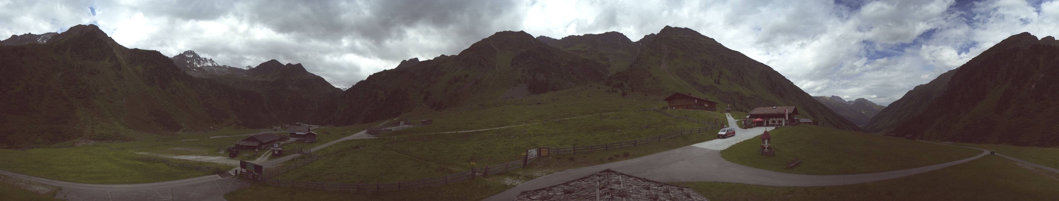 Archiv Foto Webcam Oberiss Alm im Stubaier Oberbergtal
