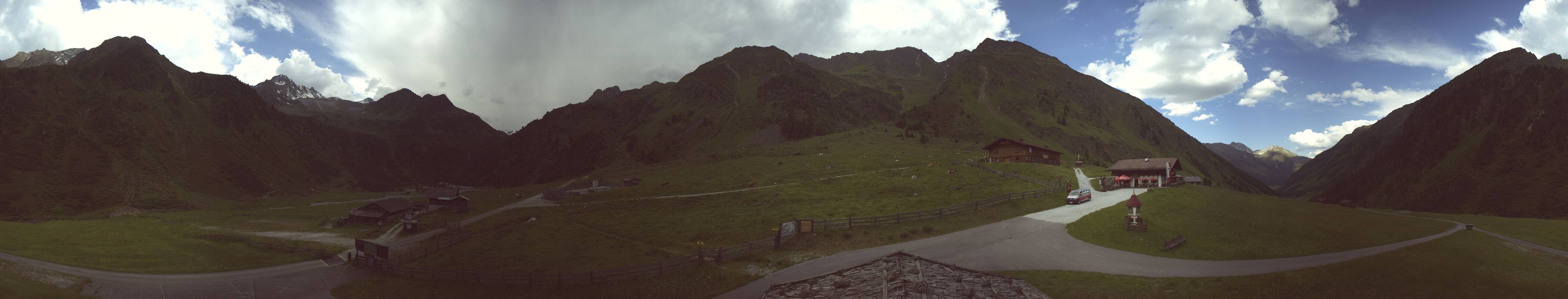 Archived image Webcam Stubai Oberberg valley - Oberiss Alm